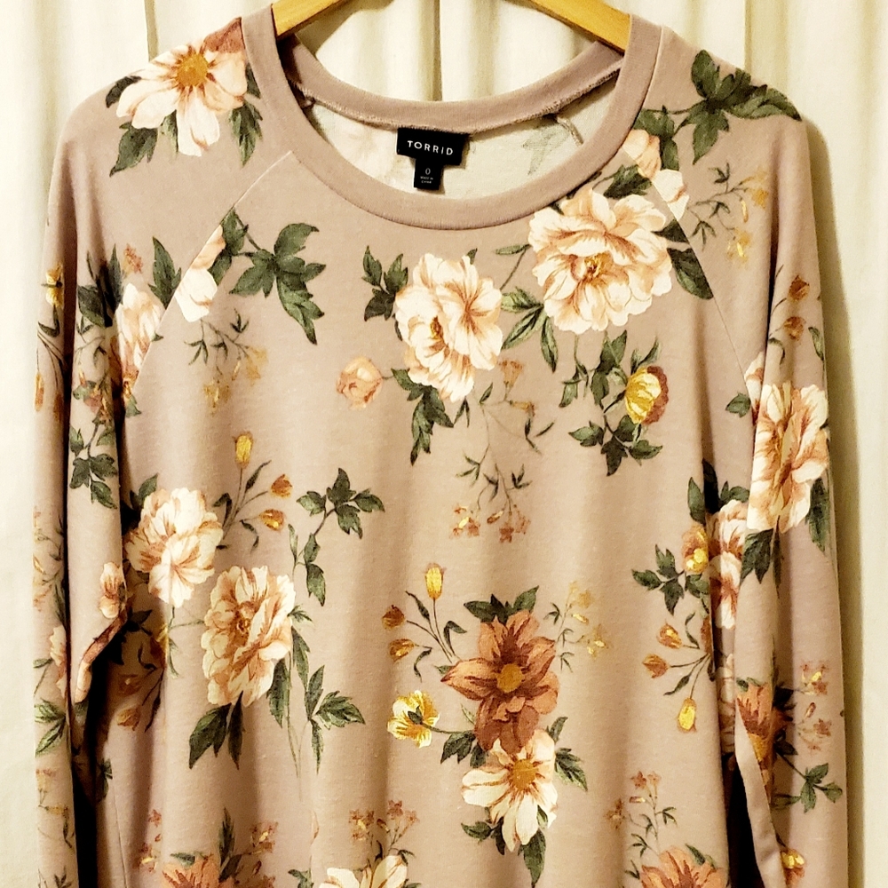 Raglan Floral Sweater